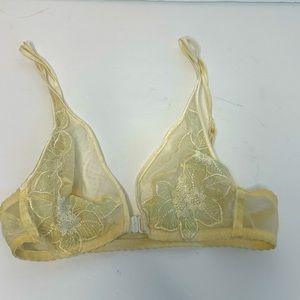 Wacoal Yellow Lace Bra